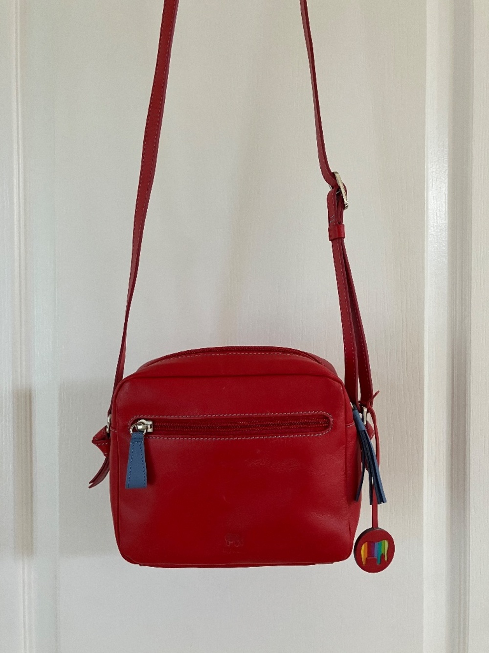 Mywalit Crossbody Bag in Red leather Small 7 in x 6 in - Picture 4 of 9